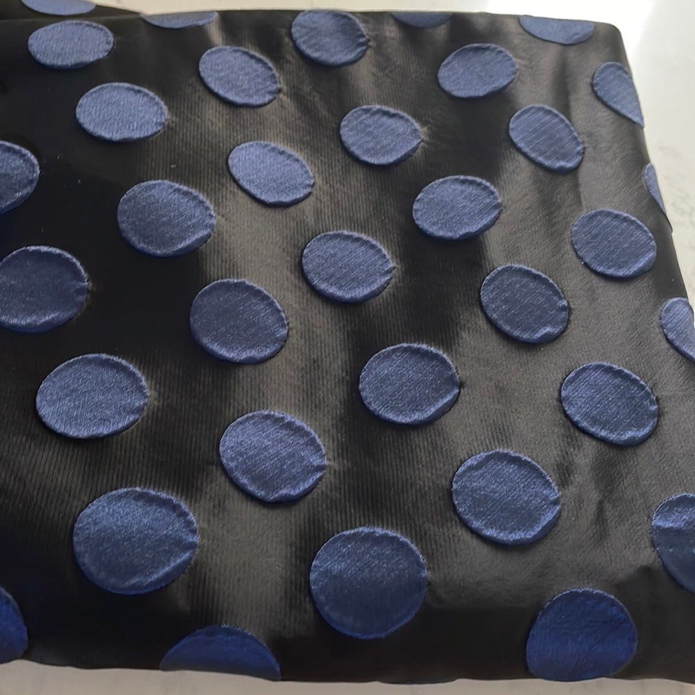 J Crew pencil skirt in dot brocade - Picture 2 of 16